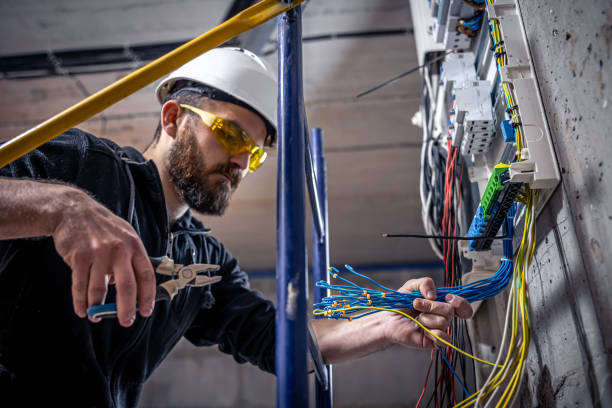 Best Affordable Emergency Electrician  in Deerfield, IL